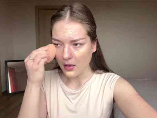 lizzzanatoo webcam