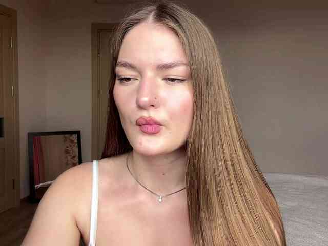 lizzzanatoo webcam