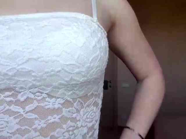 lizzzanatoo webcam