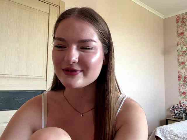 lizzzanatoo webcam