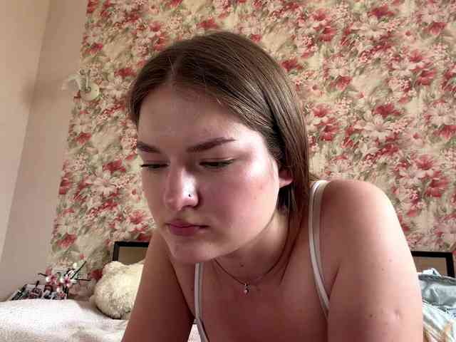 lizzzanatoo webcam