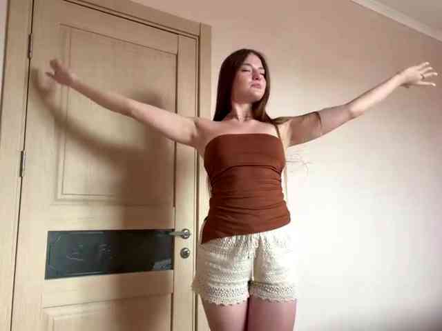lizzzanatoo webcam