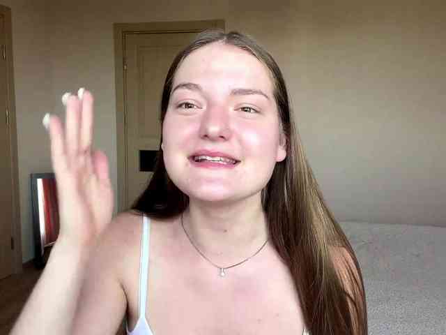 lizzzanatoo webcam
