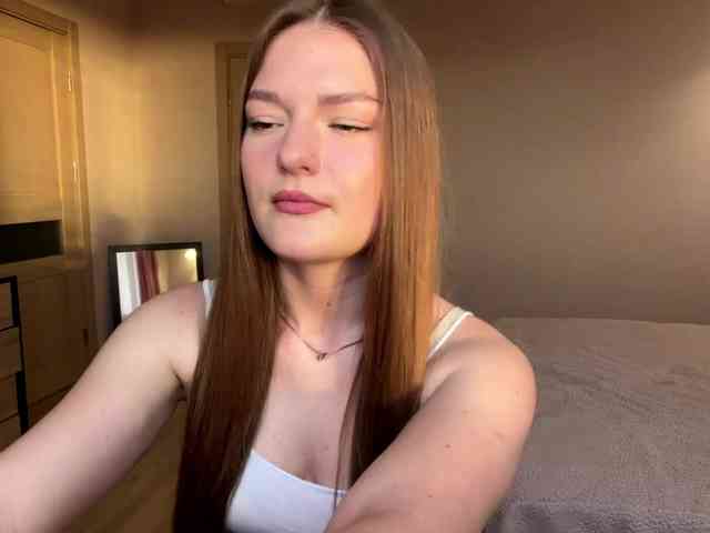 lizzzanatoo webcam