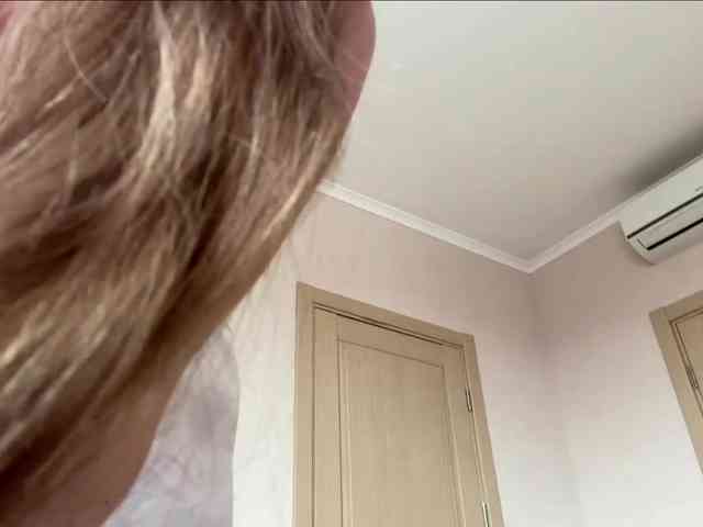 lizzzanatoo webcam