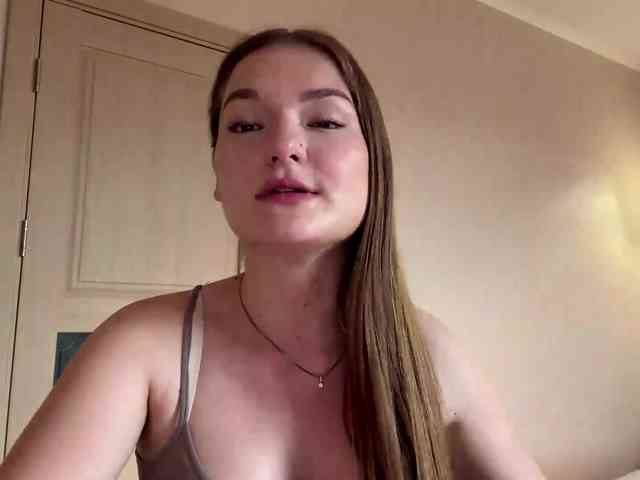lizzzanatoo webcam