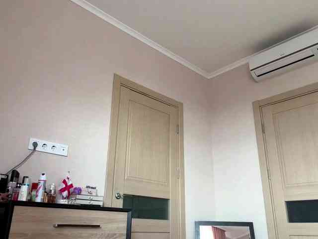 lizzzanatoo webcam