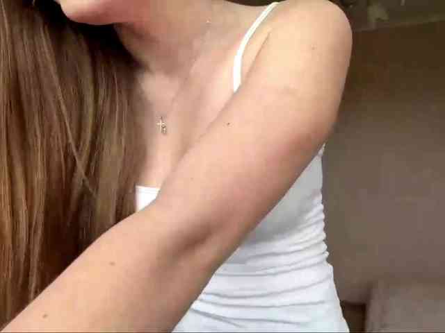 lizzzanatoo webcam