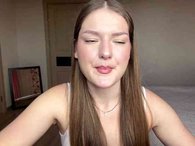 lizzzanatoo webcam