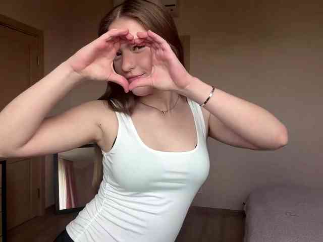lizzzanatoo webcam