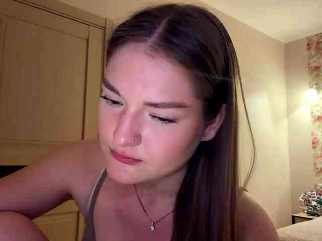 lizzzanatoo webcam