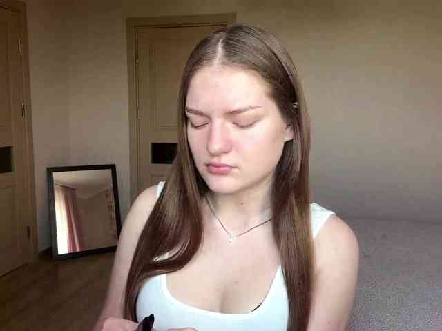 lizzzanatoo webcam