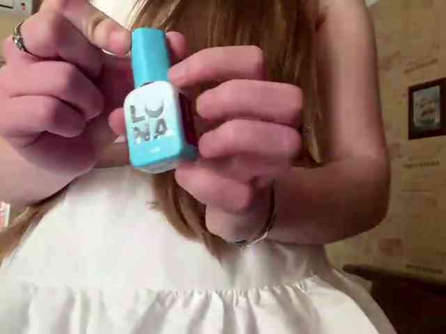 lizzzanatoo webcam