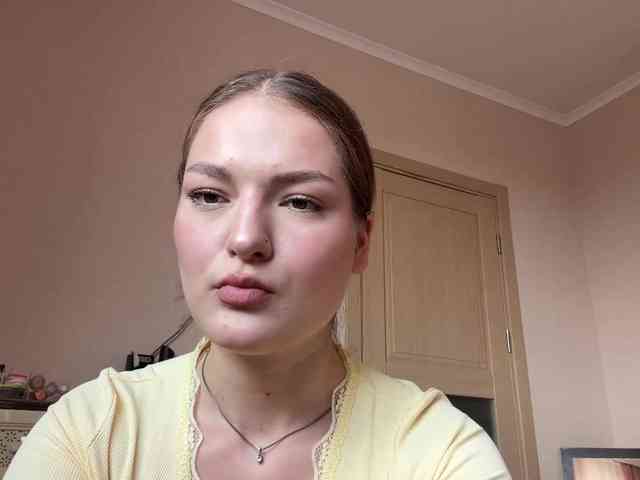 lizzzanatoo webcam
