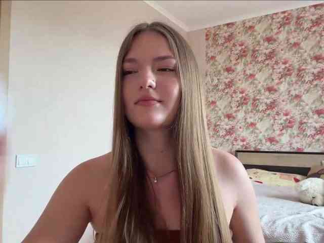 lizzzanatoo webcam