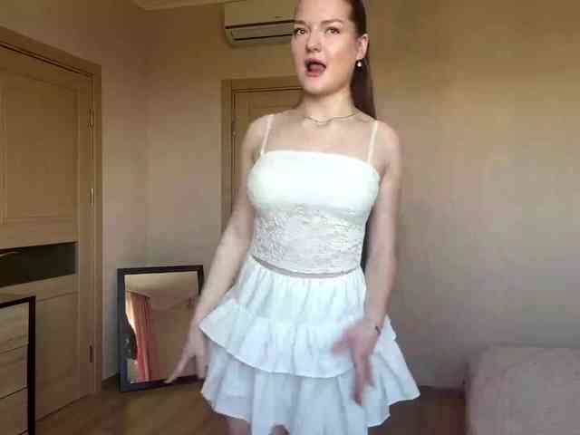 lizzzanatoo webcam