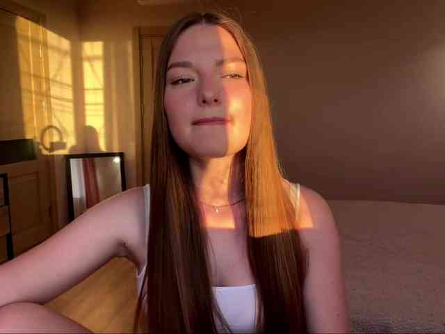 lizzzanatoo webcam