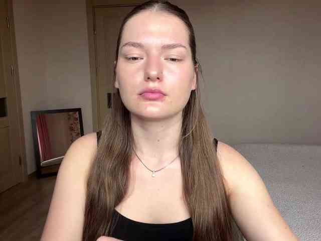 lizzzanatoo webcam