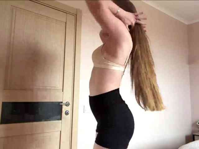 lizzzanatoo webcam