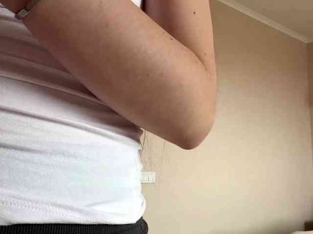 lizzzanatoo webcam