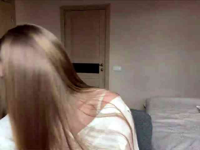 lizzzanatoo webcam