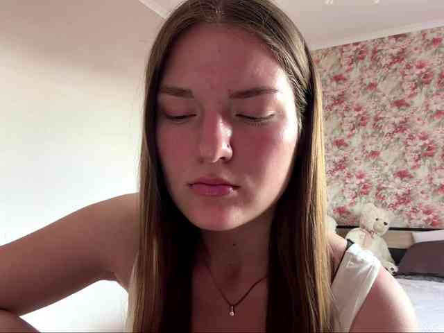 lizzzanatoo webcam