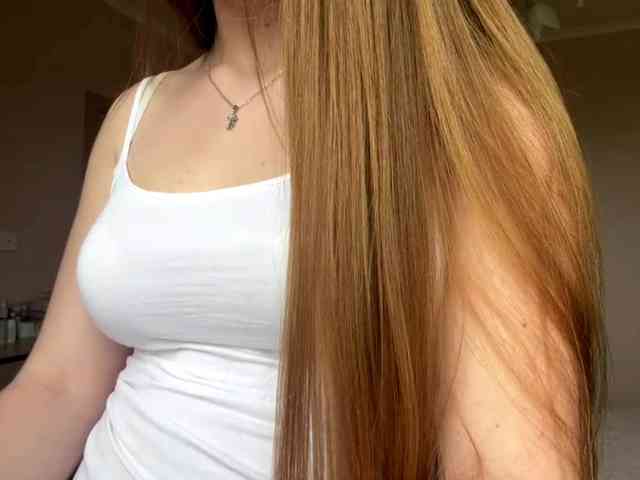 lizzzanatoo webcam