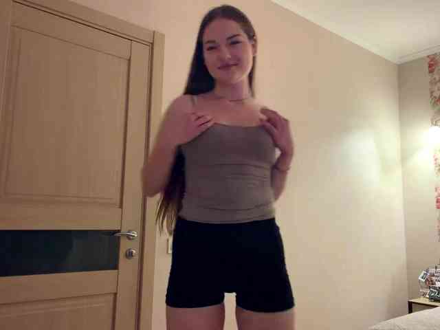 lizzzanatoo webcam