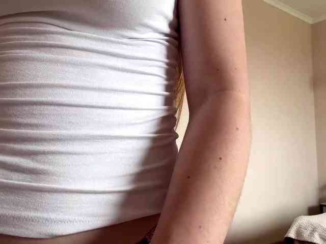 lizzzanatoo webcam