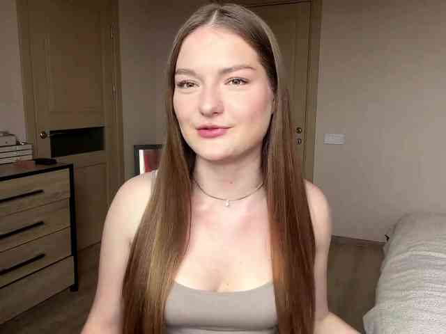 lizzzanatoo webcam