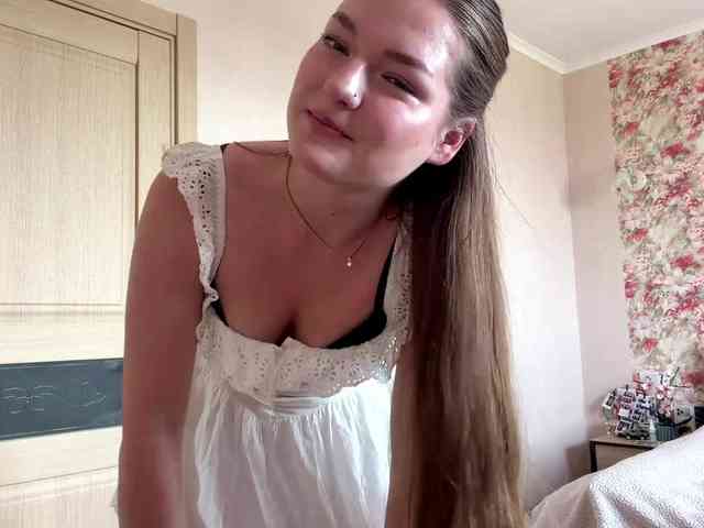 lizzzanatoo webcam