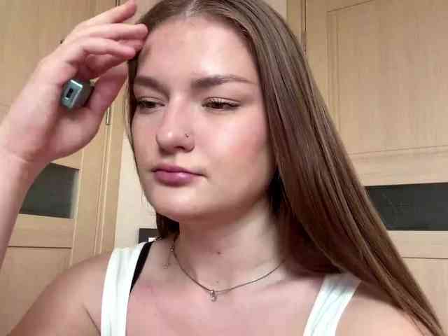 lizzzanatoo webcam