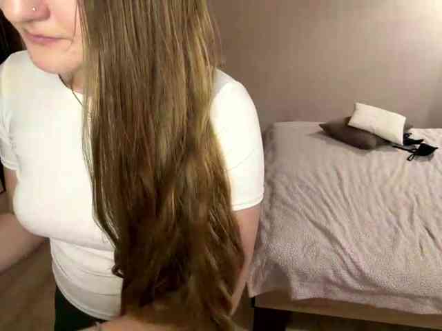 lizzzanatoo webcam