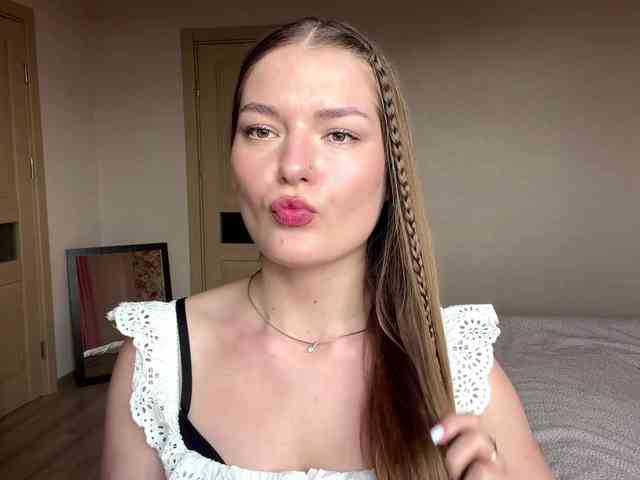 lizzzanatoo webcam