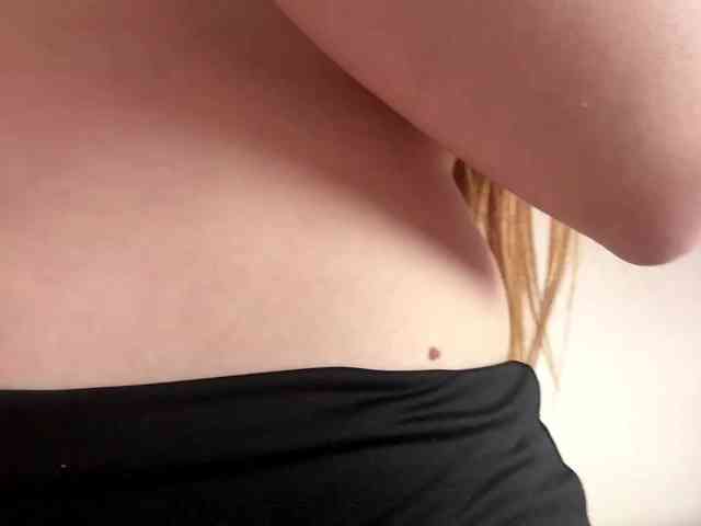 lizzzanatoo webcam