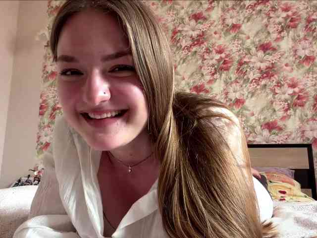 lizzzanatoo webcam