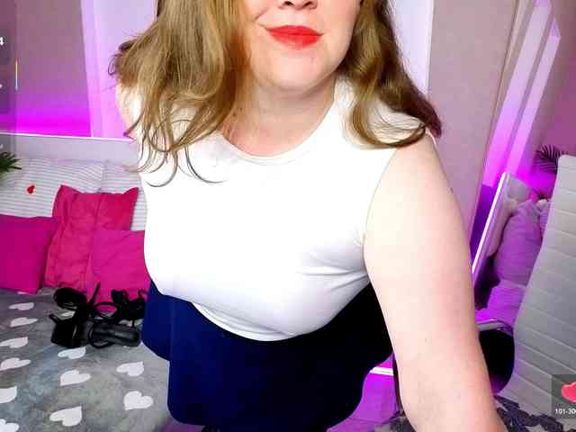 MiaKarolina webcam