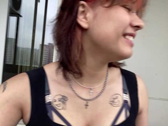 DignaRightnour live cam on BongaCams