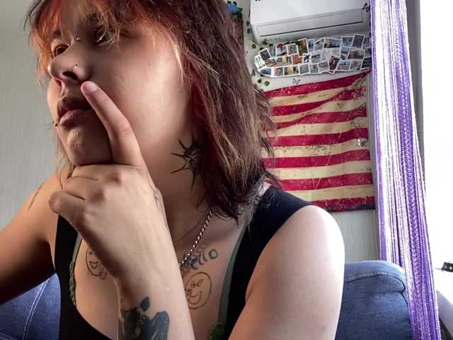 DignaRightnour live cam on BongaCams