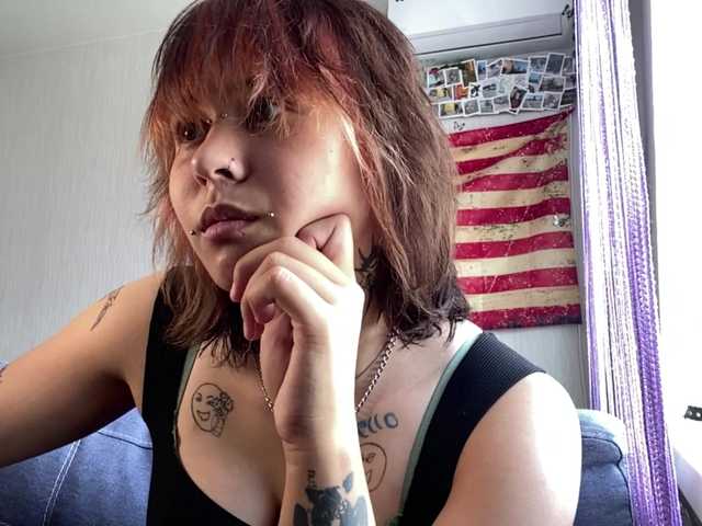 DignaRightnour live cam on BongaCams