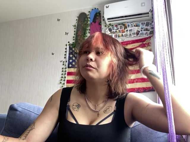 DignaRightnour live cam on BongaCams