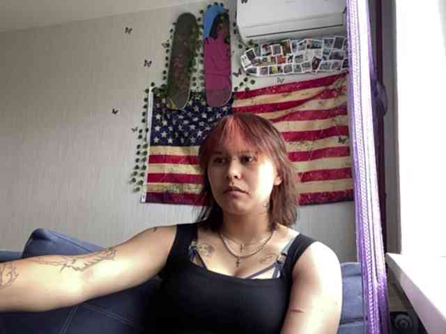 DignaRightnour webcam