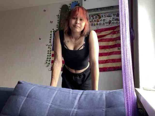 DignaRightnour webcam