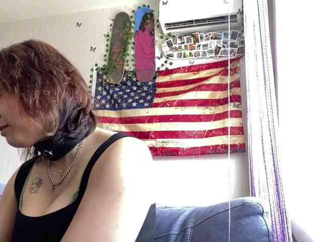 DignaRightnour webcam