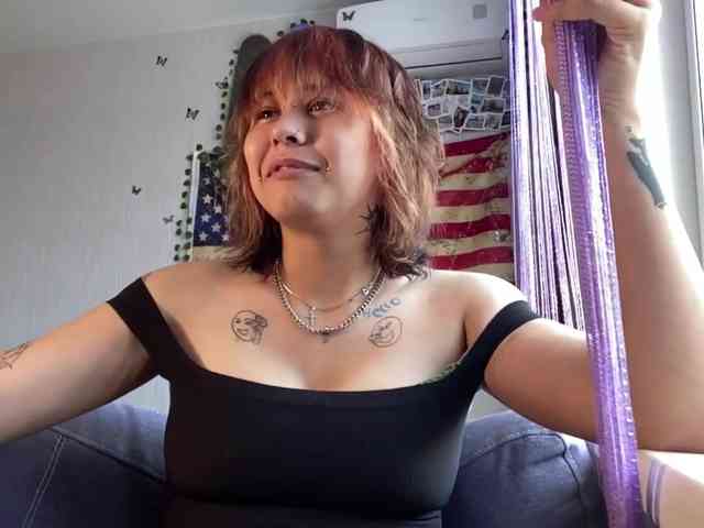 DignaRightnour webcam