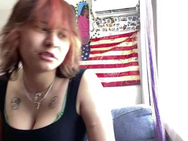 DignaRightnour webcam