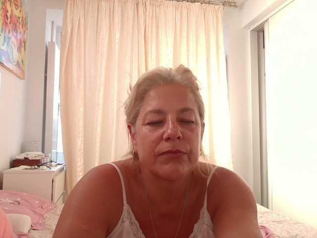 Blondime live cam on BongaCams