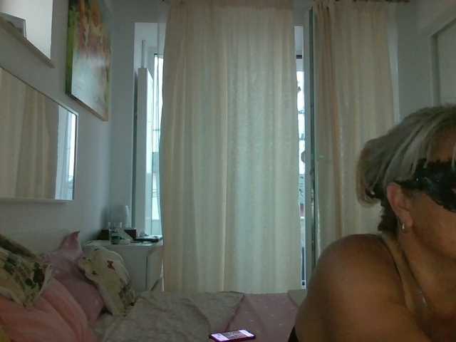Blondime live cam on BongaCams