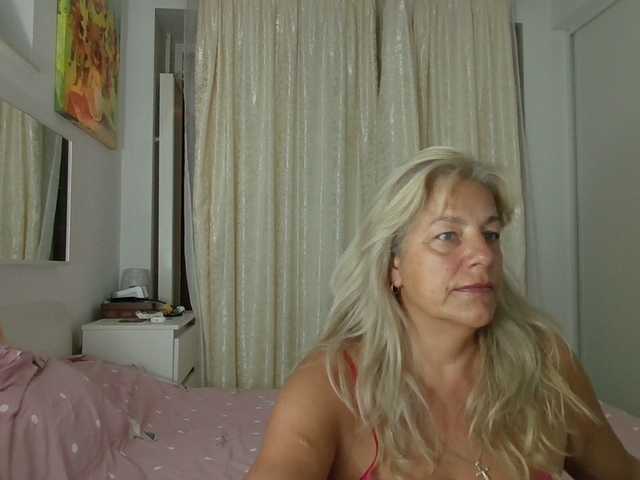 Blondime live cam on BongaCams