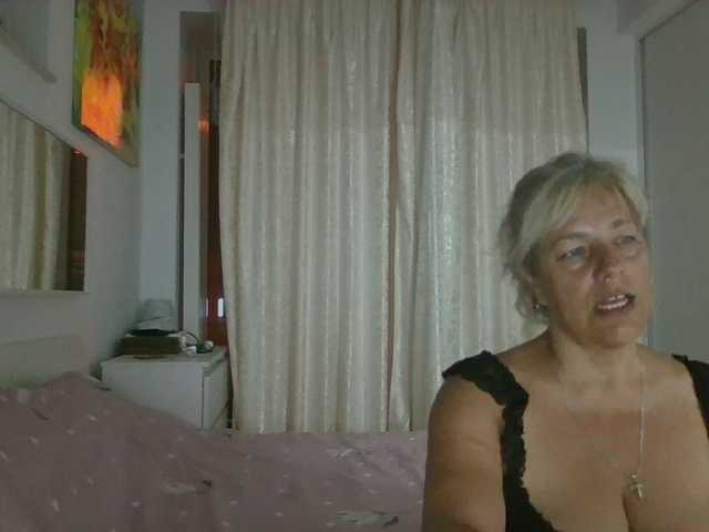 Blondime live cam on BongaCams